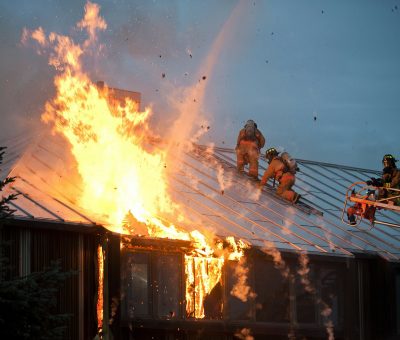 » Propagación de incendios en fachadas de edificios