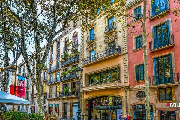 » Modificació de dos documents reconeguts per a la certificació energètica d’edificis.