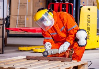 » Nuevas disposiciones mínimas de seguridad y salud relativas a la utilización por los trabajadores de equipos de protección individual.